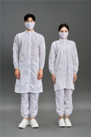 Cleanroom two-piece suit